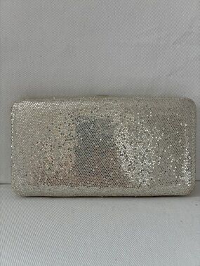 Silver clutch
